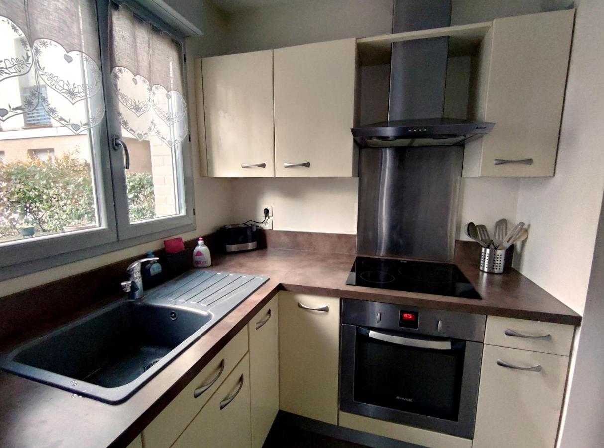 Appartement Avec Jardin Et Terrasse Pres De Paris Mantes-la-Jolie Buitenkant foto