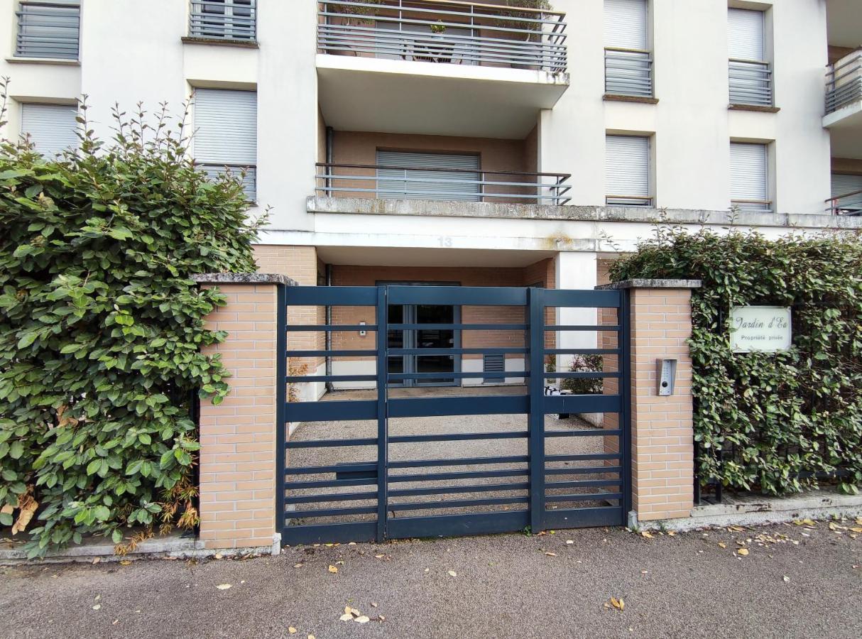 Appartement Avec Jardin Et Terrasse Pres De Paris Mantes-la-Jolie Buitenkant foto