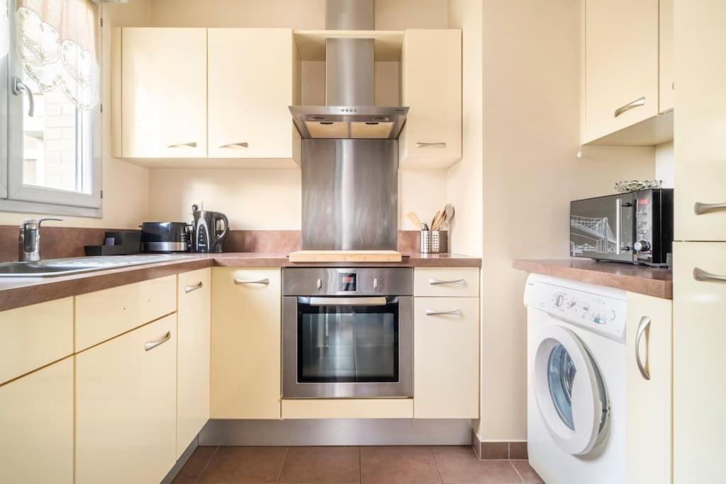 Appartement Avec Jardin Et Terrasse Pres De Paris Mantes-la-Jolie Buitenkant foto